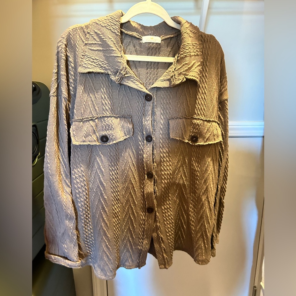 Sunland 17 Tan Knit Button Down Shacket Size Small